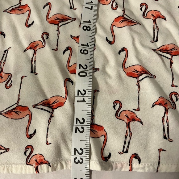 ModCloth Blouse Sz S Flamingos Short Sleeve FLAW One Very Small Stain C Pic - Picture 7 of 8